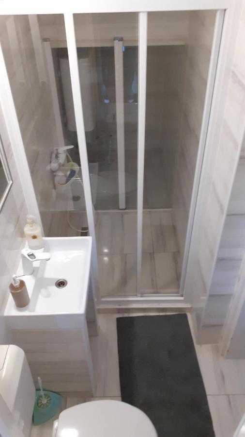39号花园小屋公寓 塞格德 外观 照片